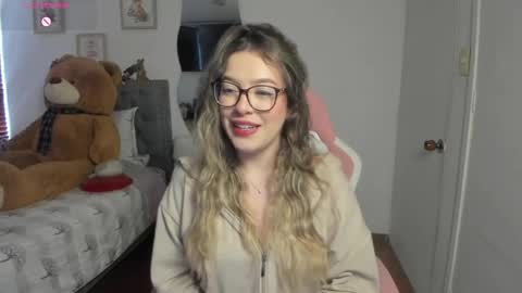 Snapshot of samysweet_8 chatting on 05/27/26, 02:03 Samanta online show from 05/27/26, 02:03