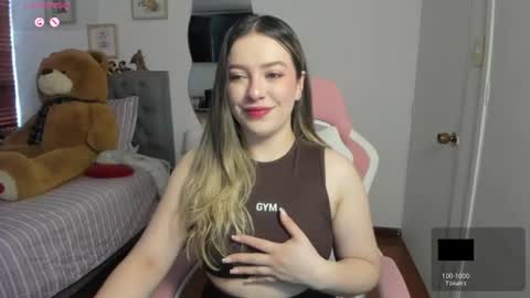 Snapshot of samysweet_8 chatting on 06/24/26, 01:10 Samanta online show from 06/24/26, 01:10