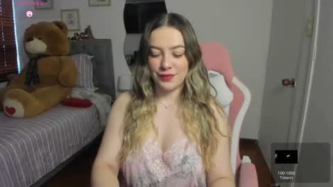 Snapshot of samysweet_8 chatting on 06/28/26, 01:17 Samanta online show from 06/28/26, 01:17