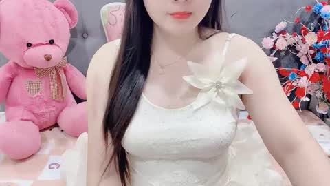 sanami_sian_ online show from 12/15/25, 01:21