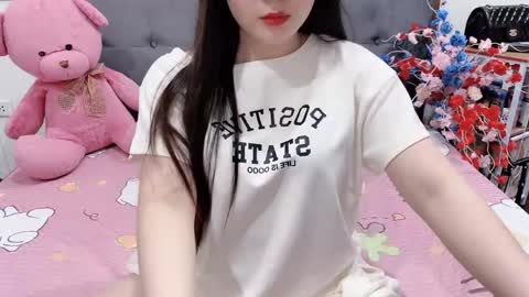 sanami_sian_ online show from 04/17/26, 02:20