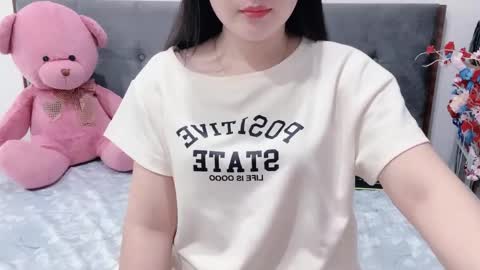 sanami_sian_ online show from 05/13/26, 01:25