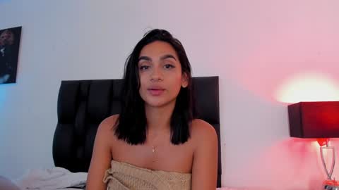 MilaSander online show from 02/02/25, 10:49