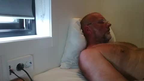 Snapshot of sandnesrune523 chatting on 09/15/25, 10:15 sandnesrune523 online show from 09/15/25, 10:15