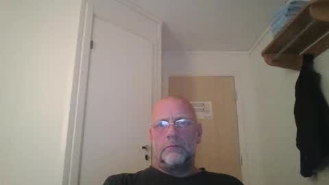 sandnesrune523 online show from 12/16/25, 04:56