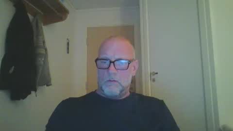 sandnesrune523 online show from 02/14/26, 08:49