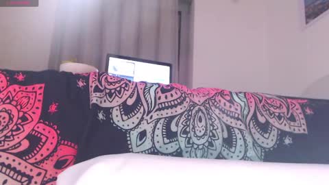 Sandra online show from 03/01/25, 08:53