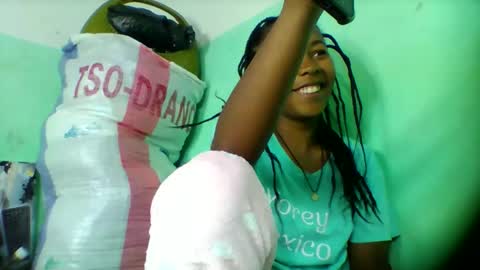 sandra1253099 online show from 03/12/26, 07:25