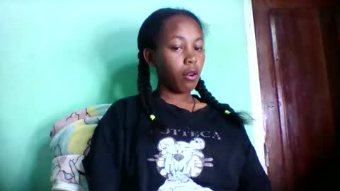 sandra1253099 online show from 04/13/26, 05:51