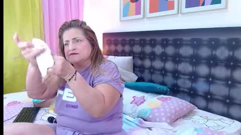 Snapshot of sandra_20_ chatting on 06/10/26, 11:20 SANDRA online show from 06/10/26, 11:20