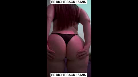 sandra_brown_ online show from 12/22/25, 01:02