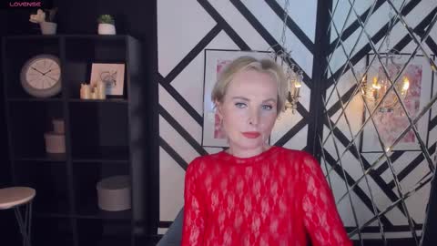 Sandra online show from 02/11/25, 11:43