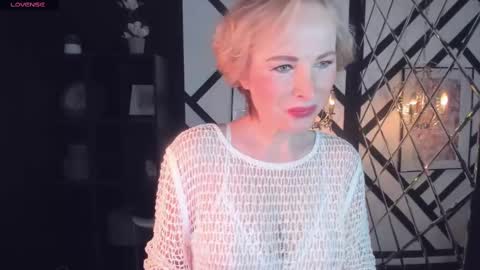 Sandra online show from 03/09/25, 05:22