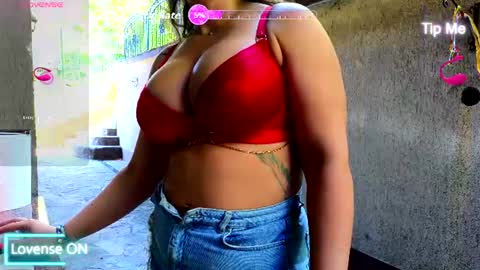 Snapshot of sandra_milano chatting on 07/14/26, 08:08 Sandra Milano online show from 07/14/26, 08:08