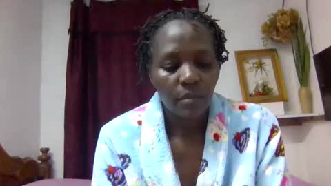Snapshot of sandra_milly chatting on 04/21/26, 06:23 sandra online show from 04/21/26, 06:23