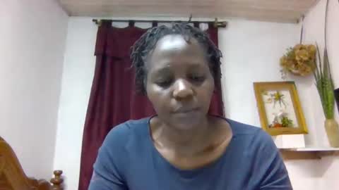 Snapshot of sandra_milly chatting on 04/23/26, 05:48 sandra online show from 04/23/26, 05:48