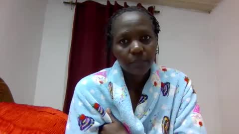Snapshot of sandra_milly chatting on 05/28/26, 03:04 sandra online show from 05/28/26, 03:04