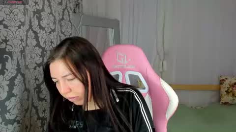 Sandra online show from 06/18/26, 01:06