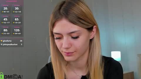 sandraa_anderson online show from 10/12/25, 10:53