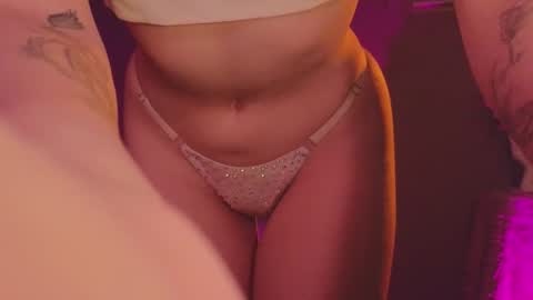 Snapshot of sandraboyl chatting on 03/24/26, 04:17 Sandy online show from 03/24/26, 04:17