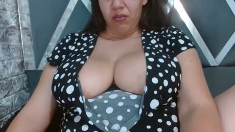 sandraclarkx69 online show from 02/09/25, 02:29