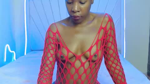 Snapshot of sandrah_ chatting on 06/27/26, 10:04 Sandy online show from 06/27/26, 10:04