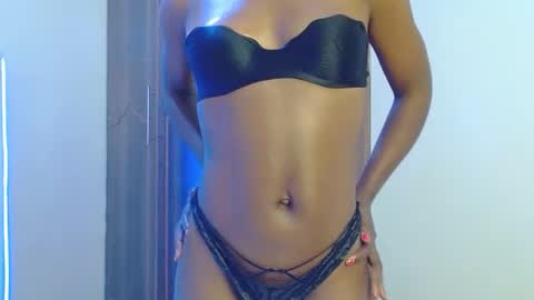 Snapshot of sandrah_ chatting on 07/01/26, 04:03 Sandy online show from 07/01/26, 04:03