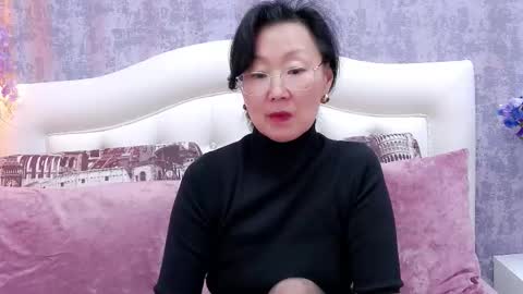 Snapshot of sandrami__ chatting on 02/14/26, 10:45 Sandra online show from 02/14/26, 10:45