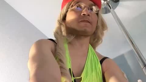 Sandra online show from 05/17/26, 10:55