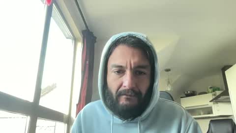 Sandro Andersom online show from 12/22/24, 11:54