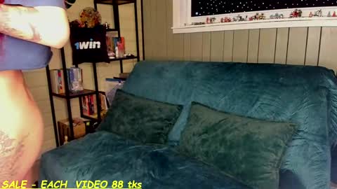 Sandy and Chris online show from 02/28/25, 02:53