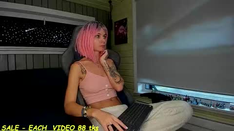 Sandy and Chris online show from 10/14/25, 11:22