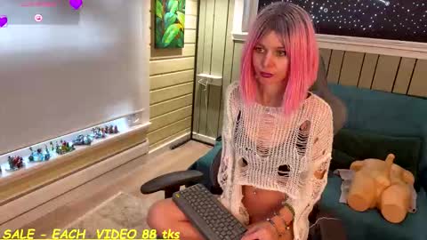 Sandy and Chris online show from 02/08/26, 07:34