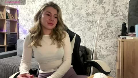 Sandy online show from 04/02/26, 04:04