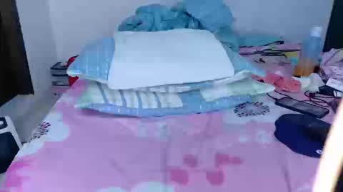 sandy online show from 09/20/25, 12:22