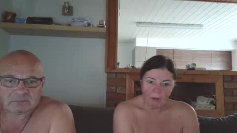 sanroom online show from 10/17/25, 01:14