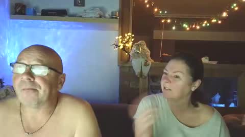 sanroom online show from 11/14/25, 03:44