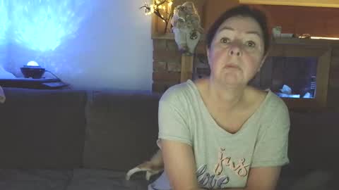 sanroom online show from 11/18/25, 03:49