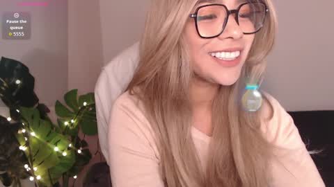 Snapshot of santal_oli chatting on 04/11/26, 05:23 secret online show from 04/11/26, 05:23
