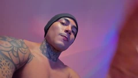 Santi Ferrer online show from 12/21/25, 01:57