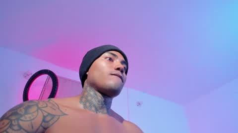 Snapshot of santi__ferrer chatting on 04/26/26, 03:53 Santi Ferrer online show from 04/26/26, 03:53
