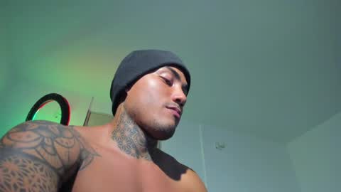 Snapshot of santi__ferrer chatting on 04/29/26, 03:10 Santi Ferrer online show from 04/29/26, 03:10