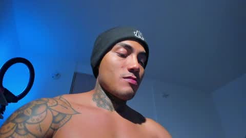 Snapshot of santi__ferrer chatting on 05/12/26, 04:42 Santi Ferrer online show from 05/12/26, 04:42