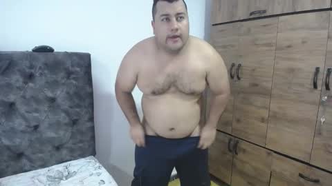 Snapshot of santi_hothot chatting on 09/22/25, 07:05 Santiago online show from 09/22/25, 07:05