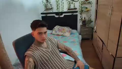 Snapshot of santi_ss chatting on 08/05/26, 12:52 santi_ss online show from 08/05/26, 12:52