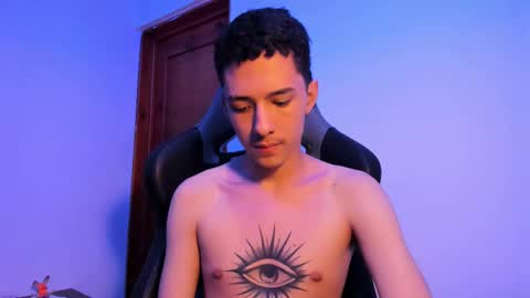 santi_twink19 online show from 02/10/25, 05:03