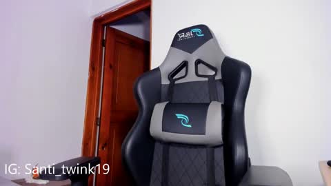 santi_twink19 online show from 02/15/25, 02:26