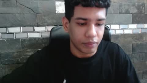 santi online show from 11/29/25, 09:07