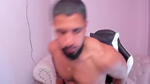 santiago_huntt online show from 03/07/25, 08:11