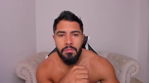 santiago_huntt online show from 01/12/26, 12:32
